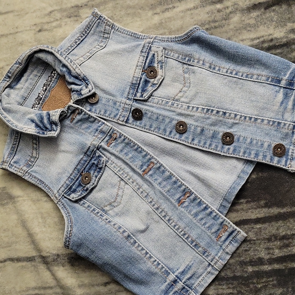 Jean vest size small